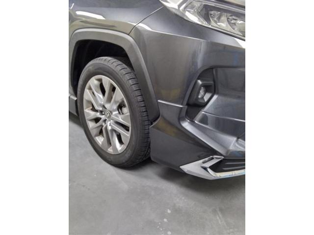 トヨタ　ＲＡＶ４　バンパースポイラー　キズ・へこみ直し　豊橋市　板金塗装