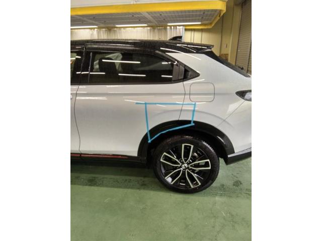 ホンダ　ヴェゼル　後ろのドア　給油口付近　キズ・へこみ直し　豊橋市　板金塗装