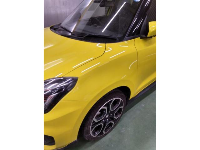 スズキ　スイフト　前タイヤ上フェンダー　キズ・へこみ直し　豊橋市　板金塗装