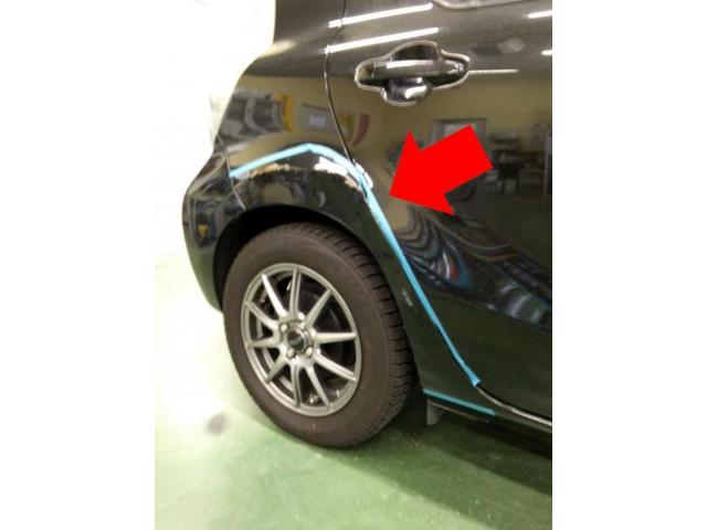 トヨタ　アクア　右後ろタイヤ上　クォーター　キズ・へこみ直し　豊橋市　板金塗装