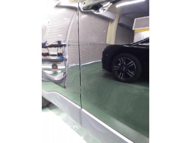 トヨタ　カローラクロス　運転席ドア　縁折れ曲がりキズ・へこみ直し　豊橋市