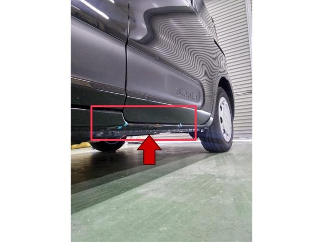 トヨタ　シエンタ　ドアの下サイドシル（細いところ）キズ・へこみ直し　豊橋市カーコンビニ倶楽部