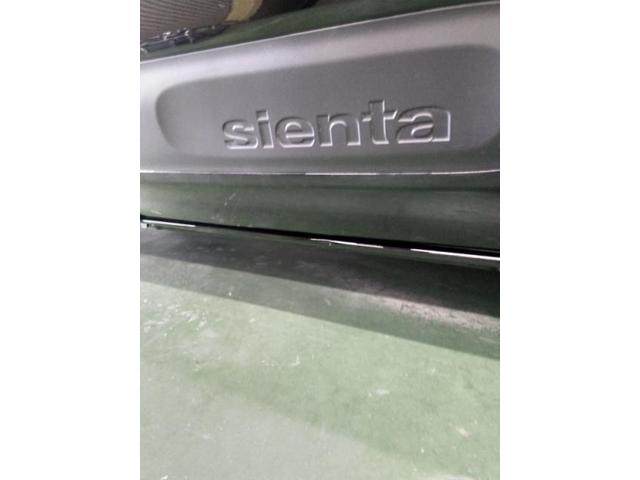 トヨタ　シエンタ　ドアの下サイドシル（細いところ）キズ・へこみ直し　豊橋市カーコンビニ倶楽部