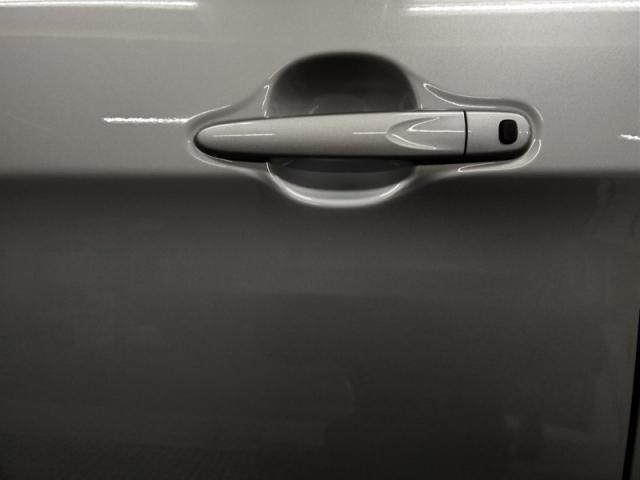 トヨタ　ルーミー　フロントドア　広範囲キズ・へこみ直し　豊橋市カーコンビニ倶楽部