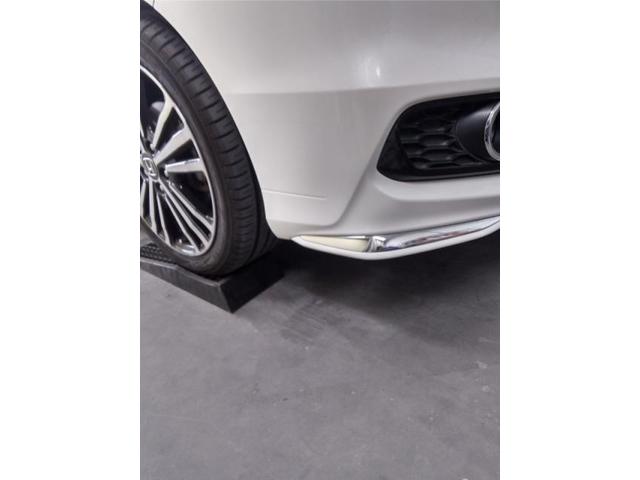 ホンダ　オデッセイ　バンパー下部　キズ・へこみ直し　豊橋市カーコン工法でお安く修理！