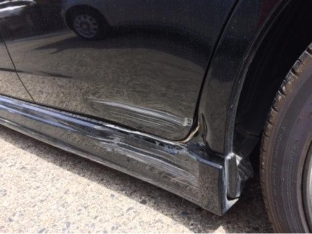 スバル　インプレッサ　リアドアパネル・サイドステップキズ・へこみ直し　笛吹市カーコンビニ倶楽部