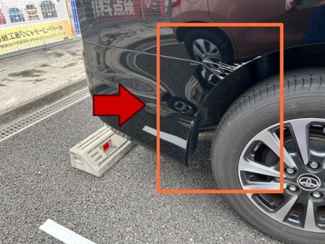 トヨタ　エスクァイア　クォーター鈑金、リヤバンパーキズ・へこみ直し