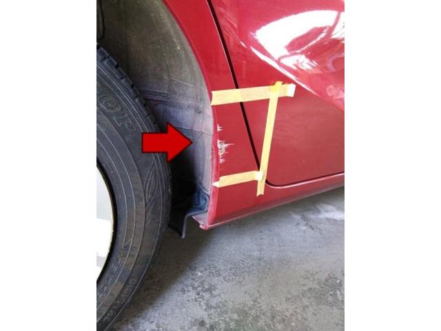 ホンダ フィット 右後ろタイヤ横 クォーターキズ・へこみ直し