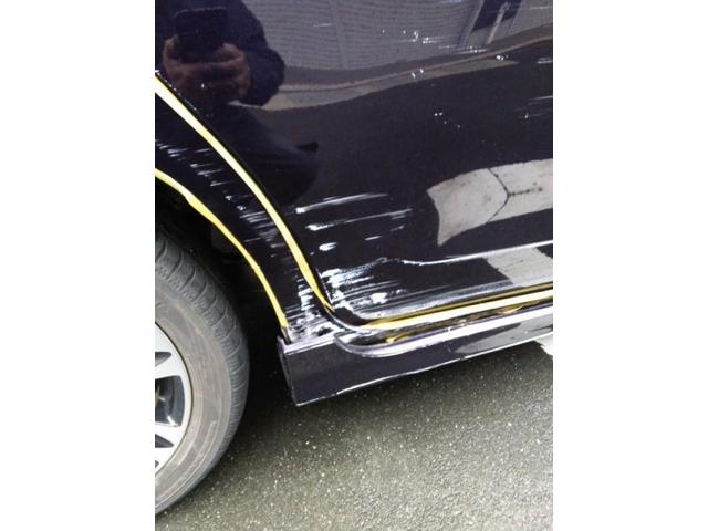 ダイハツ　タント　スライドドアとその横　サイドステップカバーキズ・へこみ直し　浜松市板金塗装