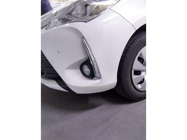 トヨタ ヴィッツ バンパーとドア キズ・へこみ直し 浜松市板金塗装