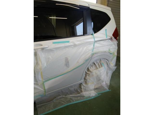 ホンダ　フリード　スライドドアとクォーター他　キズ・へこみ直し　浜松市カーコン工法