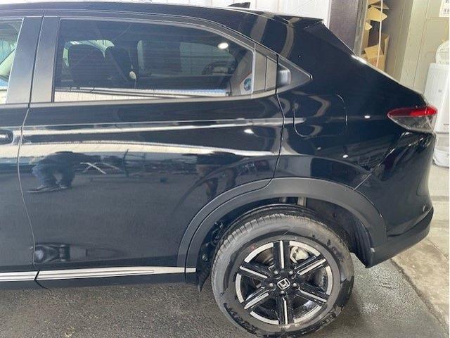 ホンダ　ヴェゼル　リヤドア・クォーター（リヤタイヤ横）へこみ傷　キズ・へこみ直し