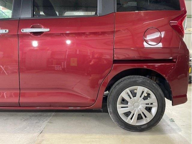 トヨタ ルーミー スライドドア・サイドシル(ドアの下)・クォーター(タイヤ横)キズ・へこみ直し 川崎市板金塗装