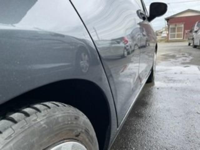 ホンダ フィット 右後ろタイヤ上クォーター・リヤドア キズ・へこみ直し 川崎市 板金塗装