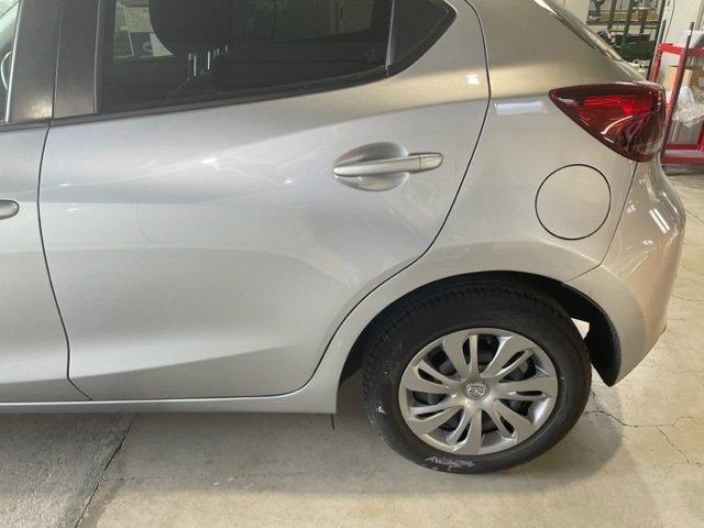 マツダ MAZDA2 リアドアへこみ大 ドア交換 サイドシル(ドアの下)キズ・へこみ直し 川崎市 カーコンビニ倶楽部