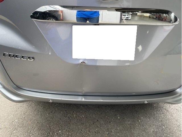 ホンダ フリード 左スライドドア損傷大 ドア交換 トランク・バンパーキズ・へこみ直し 事故修理川崎市 カーコンビニ倶楽部