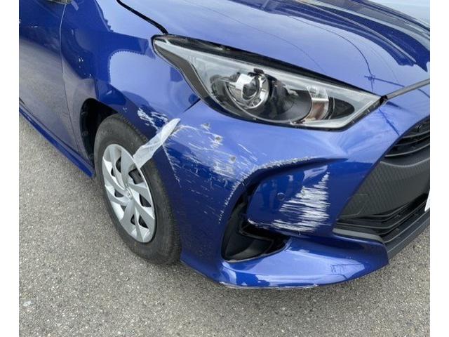 トヨタ ヤリス バンパー交換 フェンダー(前タイヤ上)キズ・へこみ直し 川崎市 板金塗装