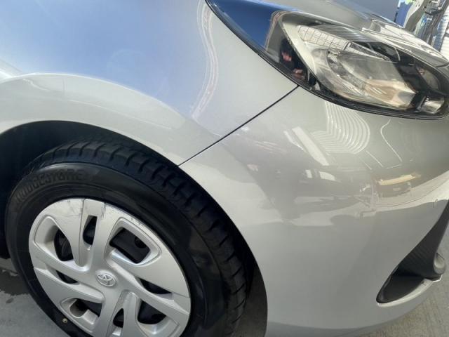 トヨタ アクア フロントバンパー キズ・へこみ直し 川崎市 カーコンビニ倶楽部