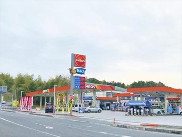 トヨタ　ウィッシュ　リアバンパー割れキズ・へこみ直し