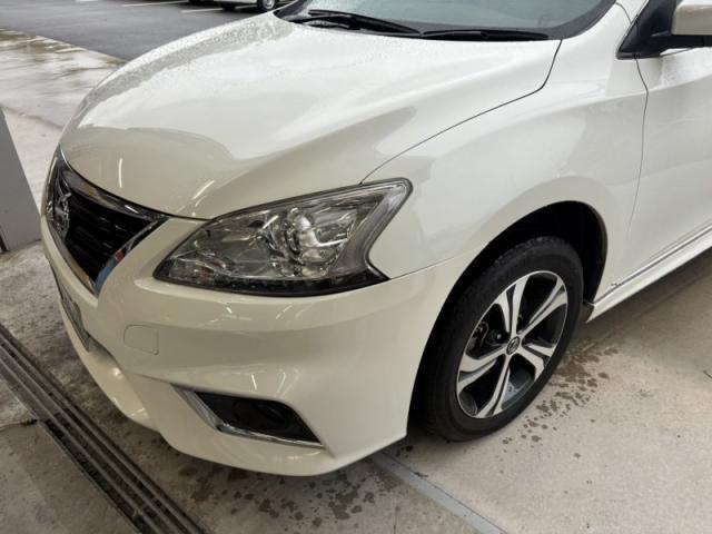 日産　シルフィ　フロントバンパーキズ・へこみ直し