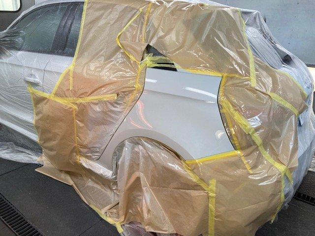 アウディ S1スポーツバック 輸入車の後ろタイヤの前 細い所キズ・へこみ直し 那須塩原市 板金塗装