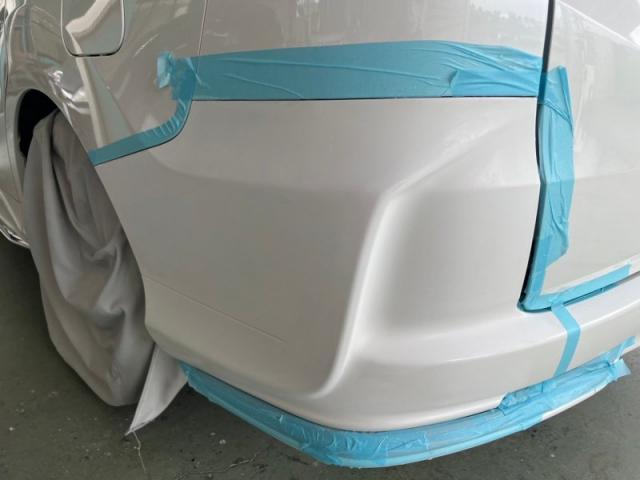 ホンダ　オデッセイ　リアバンパーこきず　塗装修理