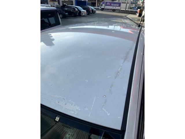 トヨタ　シエンタ　屋根（ルーう）塗装剥がれ　クリア劣化　塗装劣化　キズ・へこみ直し　埼玉県和光市