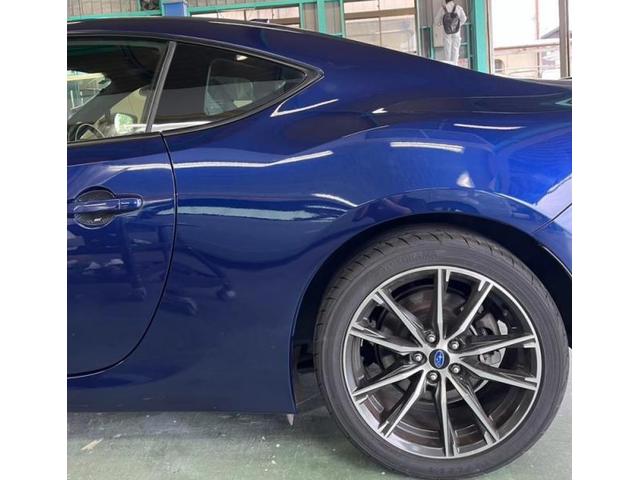 スバル　ＢＲＺ　前タイヤ上と後ろタイヤ上　キズ・へこみ直し　埼玉県和光市　板金塗装カーコンビニ倶楽部