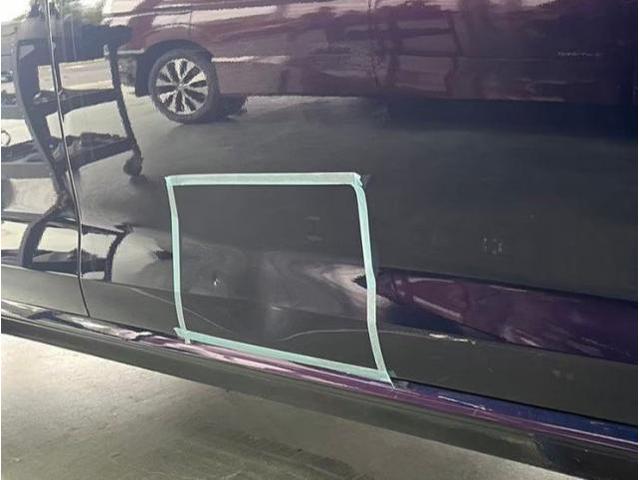 フォルクスワーゲン　ゴルフ　輸入車のバンパー・フロントドア　キズ・へこみ直し　和光市カーコンビニ倶楽部