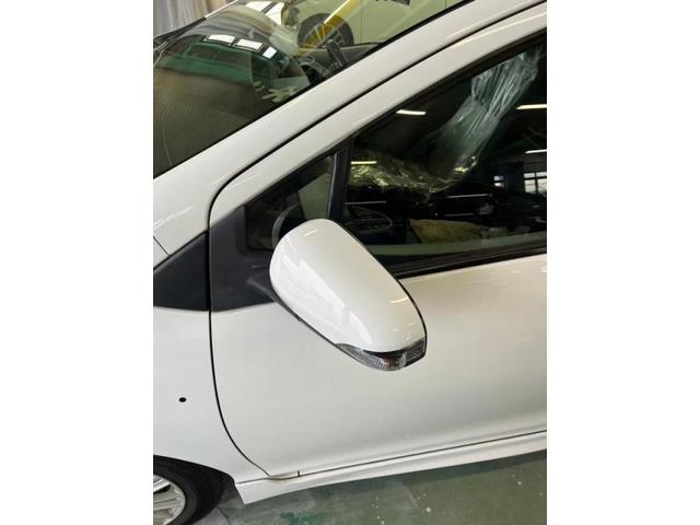 トヨタ　アクア　キズ・へこみ直し