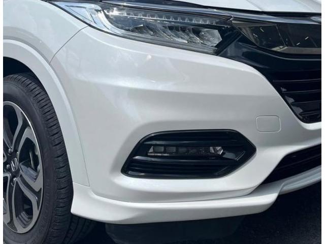 ホンダ　ヴェゼル　フロントバンパーと　スポイラー　キズ・へこみ直し　埼玉県和光市　板金塗装