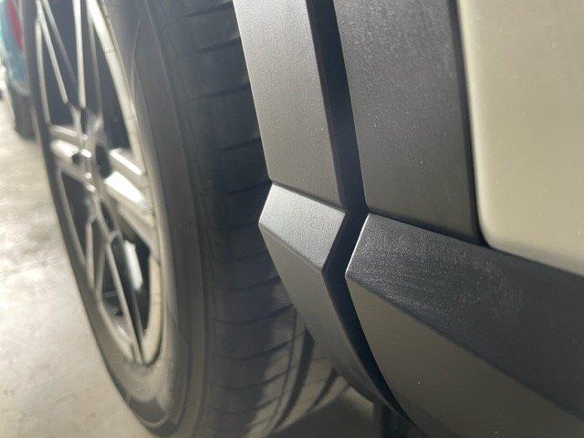 ホンダ　ヴェゼル　前後ドア交換・黒いモール交換　キズ・へこみ直し　伊勢原市　カーコンビニ倶楽部