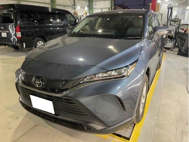 トヨタ　ハリアー　事故損傷　前後ドア　キズ・へこみ直し　ドア交換伊勢原市