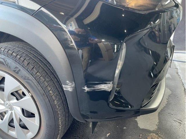 トヨタ ヤリスクロス フロントバンパー キズ・へこみ直し 相模原市 板金塗装