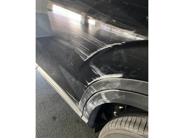 ホンダ ヴェゼル 左後ろドア その横キズ・へこみ直し 相模原市 板金塗装