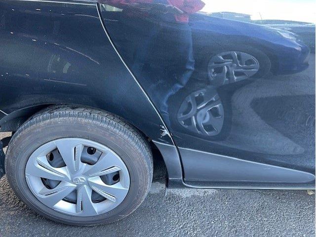 トヨタ シエンタ 左右 リヤドアと後ろタイヤ上(クォーター) キズ・へこみ直し 相模原市 板金塗装