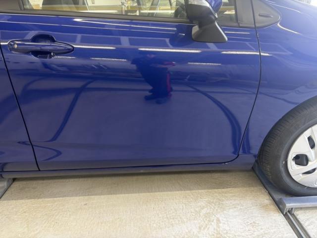 トヨタ ヤリス 前後ドア・サイドシル キズ・へこみ直し 相模原市 カーコンビニ倶楽部