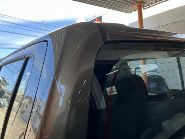 トヨタ　ハイラックス　クォーターガラス横　キズ・へこみ直し　金沢市　カーコンビニ倶楽部