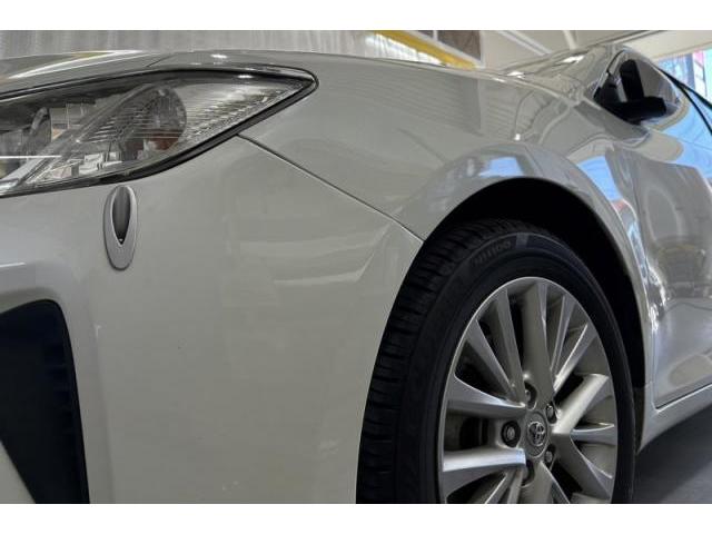 トヨタ　カムリ　フロントバンパーとその横（フェンダー）　キズ・へこみ直し　金沢市板金塗装