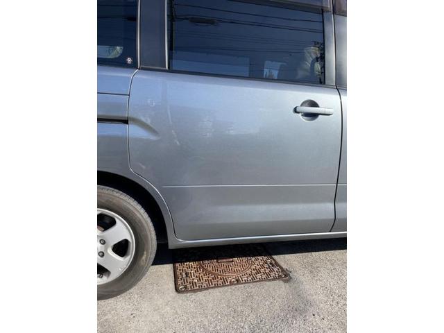 日産　セレナ　スライドドア交換　サイドシルキズ・へこみ直し