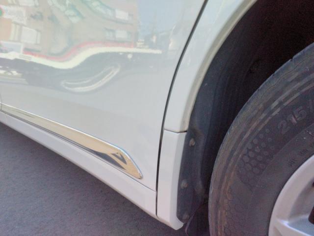 トヨタ　アルファード　リヤドア修理、サイドシルカバー交換キズ・へこみ直し