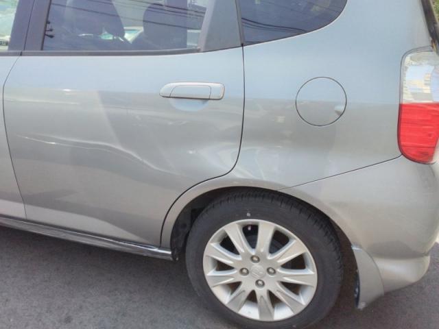 ホンダ フィット 左リヤドア・左クォーター(後ろタイヤ上)キズ・へこみ直し 浜松市