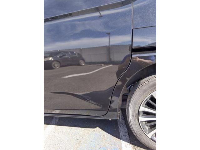 トヨタ　ルーミー　左リヤドア・左後ろタイヤ上（クォーター）キズ・へこみ直し　浜松市カーコンビニ倶楽部