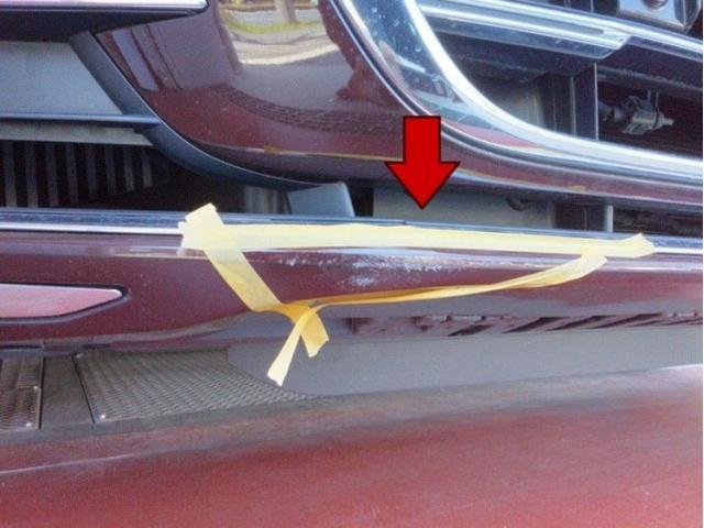 アウディ A8 輸入車の前後バンパーキズ・へこみ直し 浜松市 カーコンビニ倶楽部