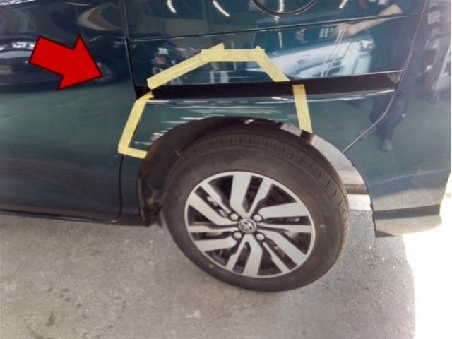 トヨタ ルーミー 左後ろタイヤの横(クォーター)キズ・へこみ直し 浜松市 カーコンビニ倶楽部