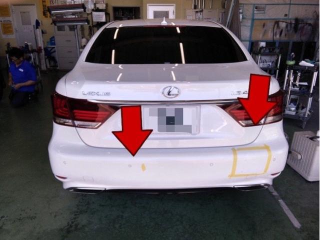 レクサス LS460 前タイヤ上フェンダー・リヤバンパーキズ・へこみ直し 浜松市 カーコンビニ倶楽部