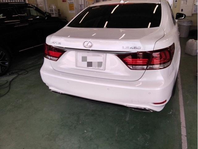 レクサス LS460 前タイヤ上フェンダー・リヤバンパーキズ・へこみ直し 浜松市 カーコンビニ倶楽部