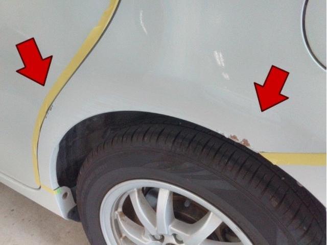 トヨタ プリウスα 後ろタイヤの上(クォーター)キズ・へこみ直し 浜松市 カーコンビニ倶楽部