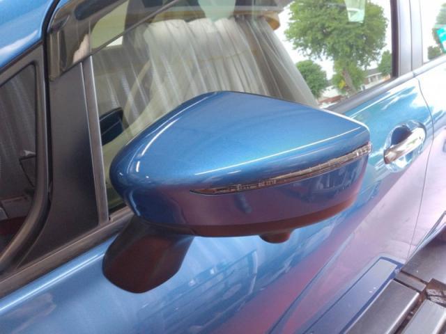 日産 ノート フロントバンパーと左ドアミラー交換、リヤバンパーキズ・へこみ直し 浜松市