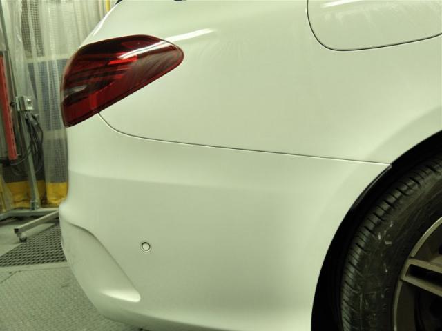 メルセデス・ベンツ　Ｃ２００　輸入車のバンパー・クォーターキズ・へこみ直し　浜松市輸入車修理